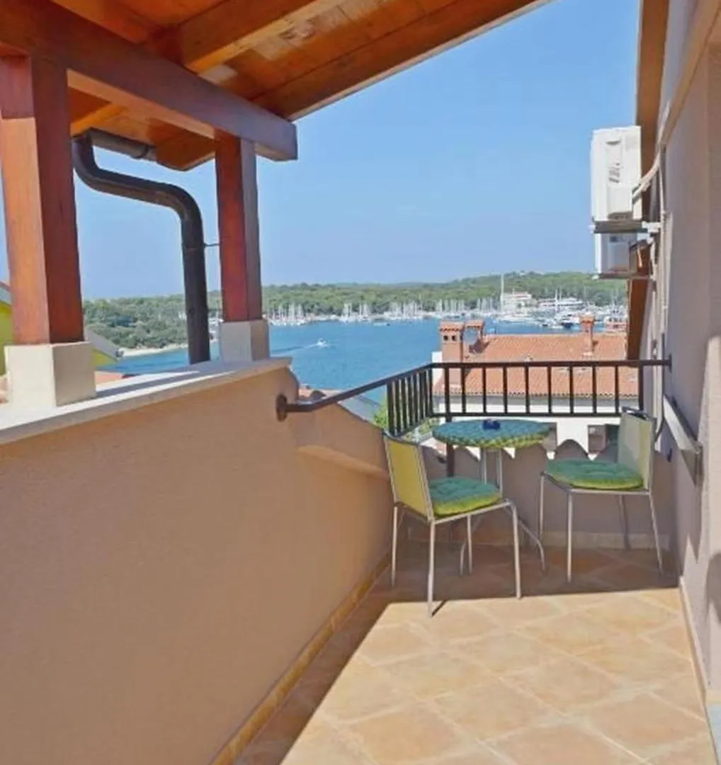 Apartments And Rooms Viktorija Vinkuran