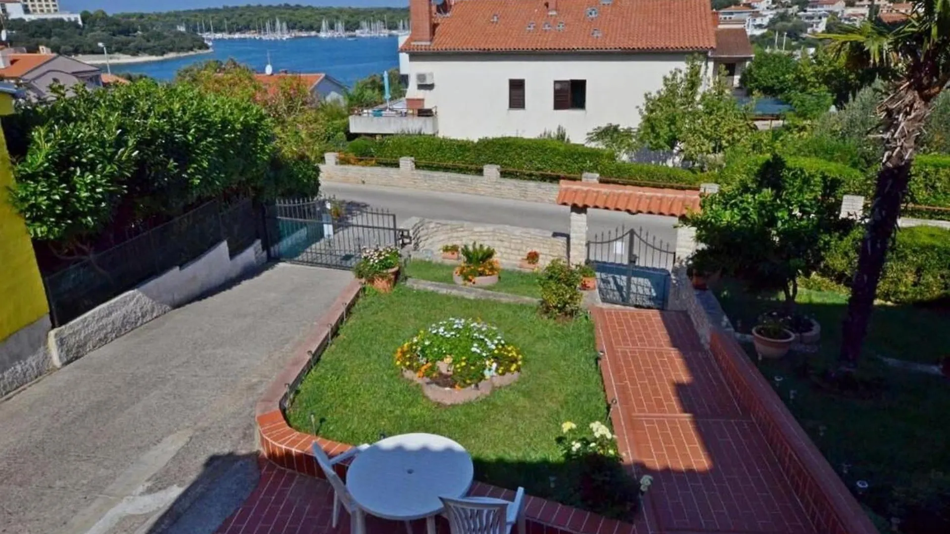 Apartments And Rooms Viktorija Vinkuran Hırvatistan
