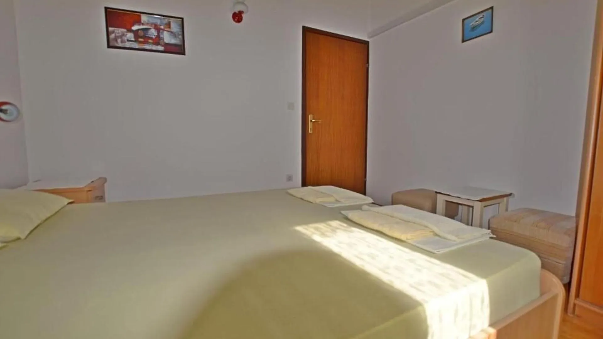 Apartments And Rooms Viktorija Vinkuran